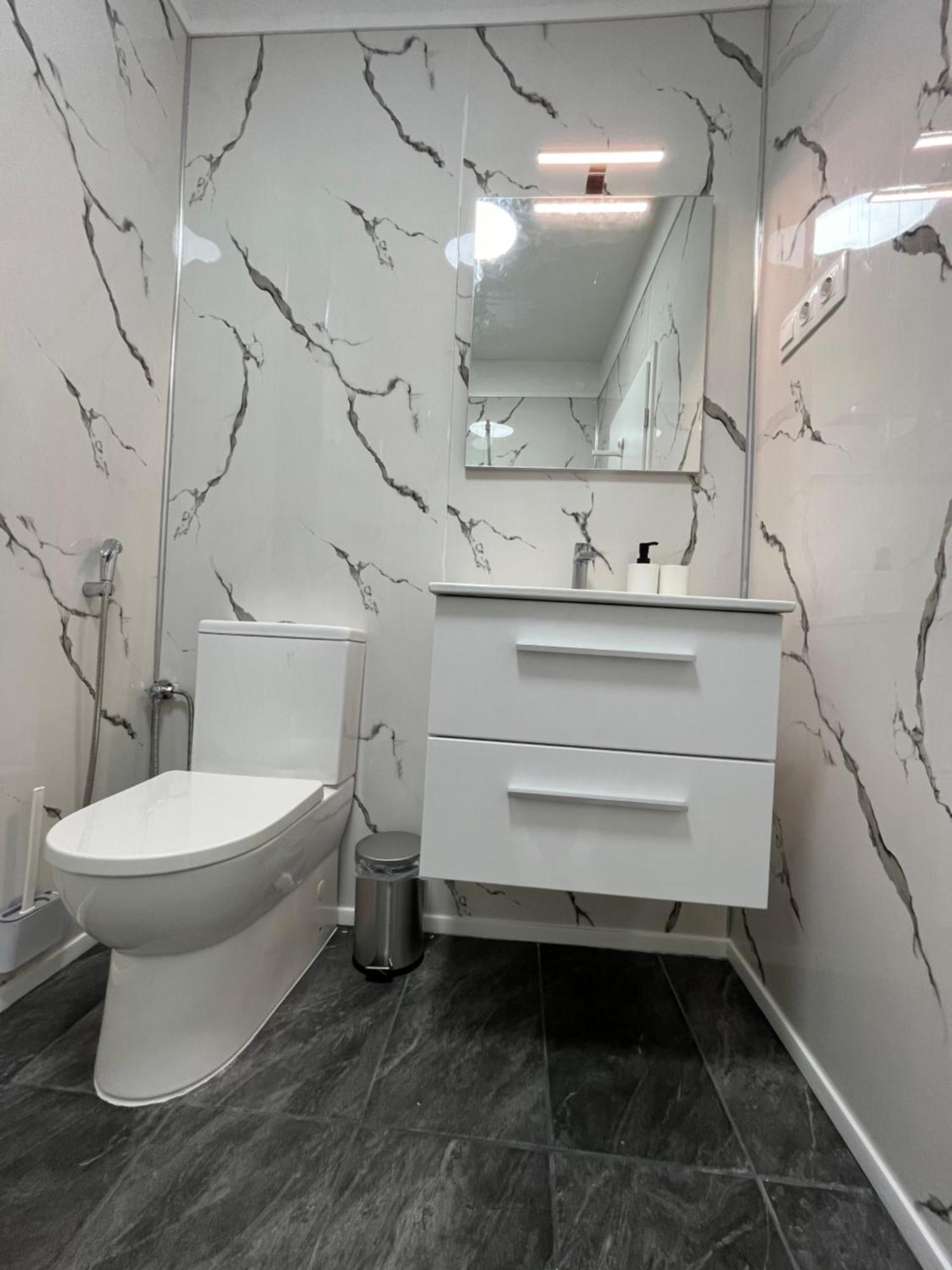 S8 Downtown Apartments With Optional Garage บูดาเปสต์ ภายนอก รูปภาพ