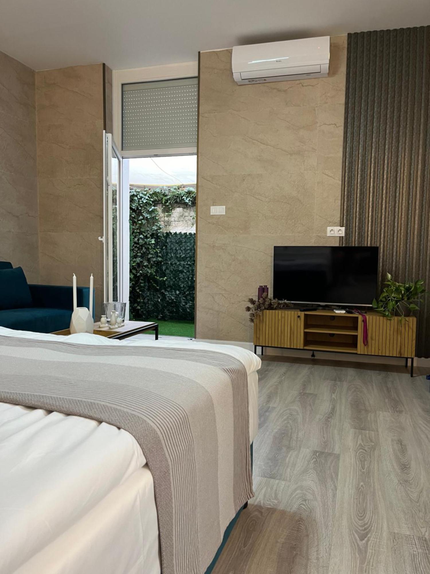 S8 Downtown Apartments With Optional Garage บูดาเปสต์ ภายนอก รูปภาพ